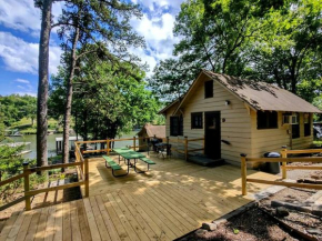 #09 - Large Lakeview One Bedroom- Pet Friendly